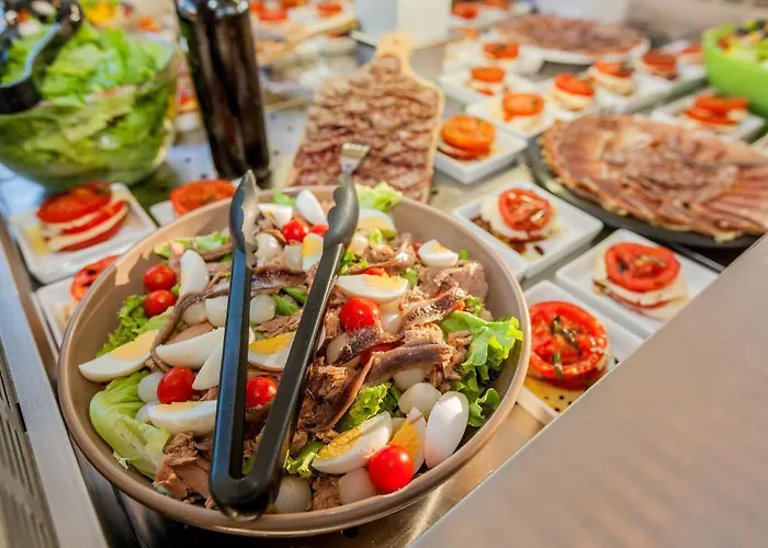 Club Marina Viva Resort