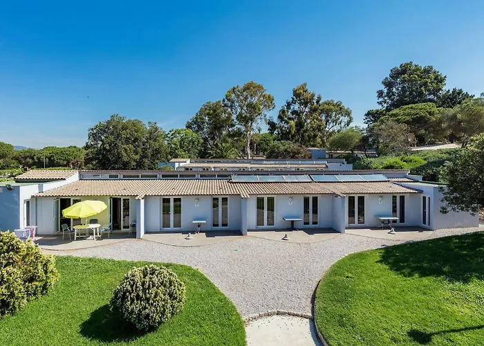 Club Marina Viva Resort