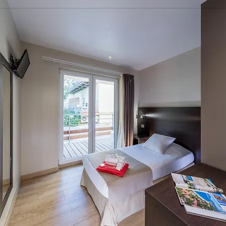 Club Marina Viva Resort 3*