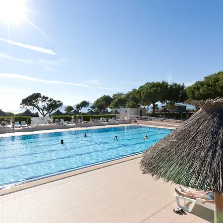 Club Marina Viva Resort 3*