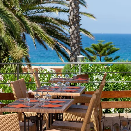 Club Marina Viva