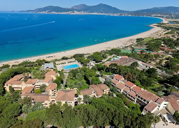 Club Marina Viva Resort 3*