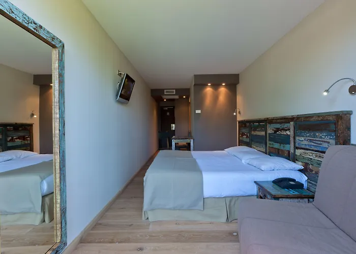 Club Marina Viva Resort 3*