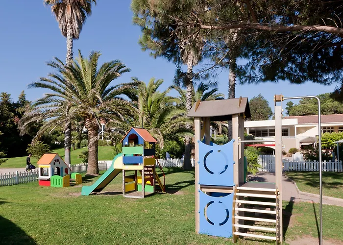 Club Marina Viva Resort 3*