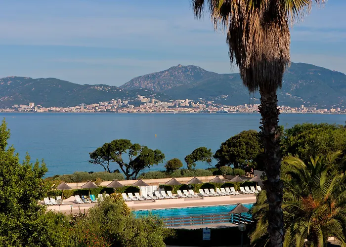 Club Marina Viva 3* Porticcio (Corsica)