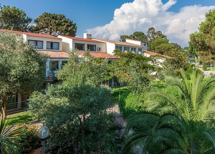 Club Marina Viva Resort