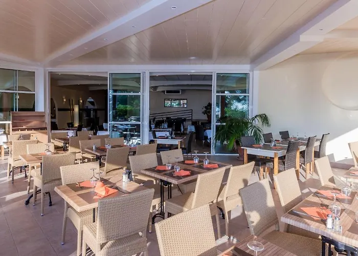 Club Marina Viva 3* Porticcio (Corsica)